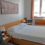 Weaa Ξενοδοχείο 2*