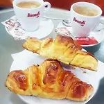 Weaa فندق