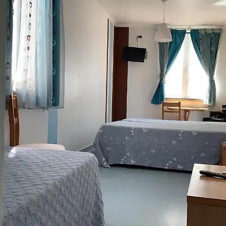 Hotel Weaa 2*